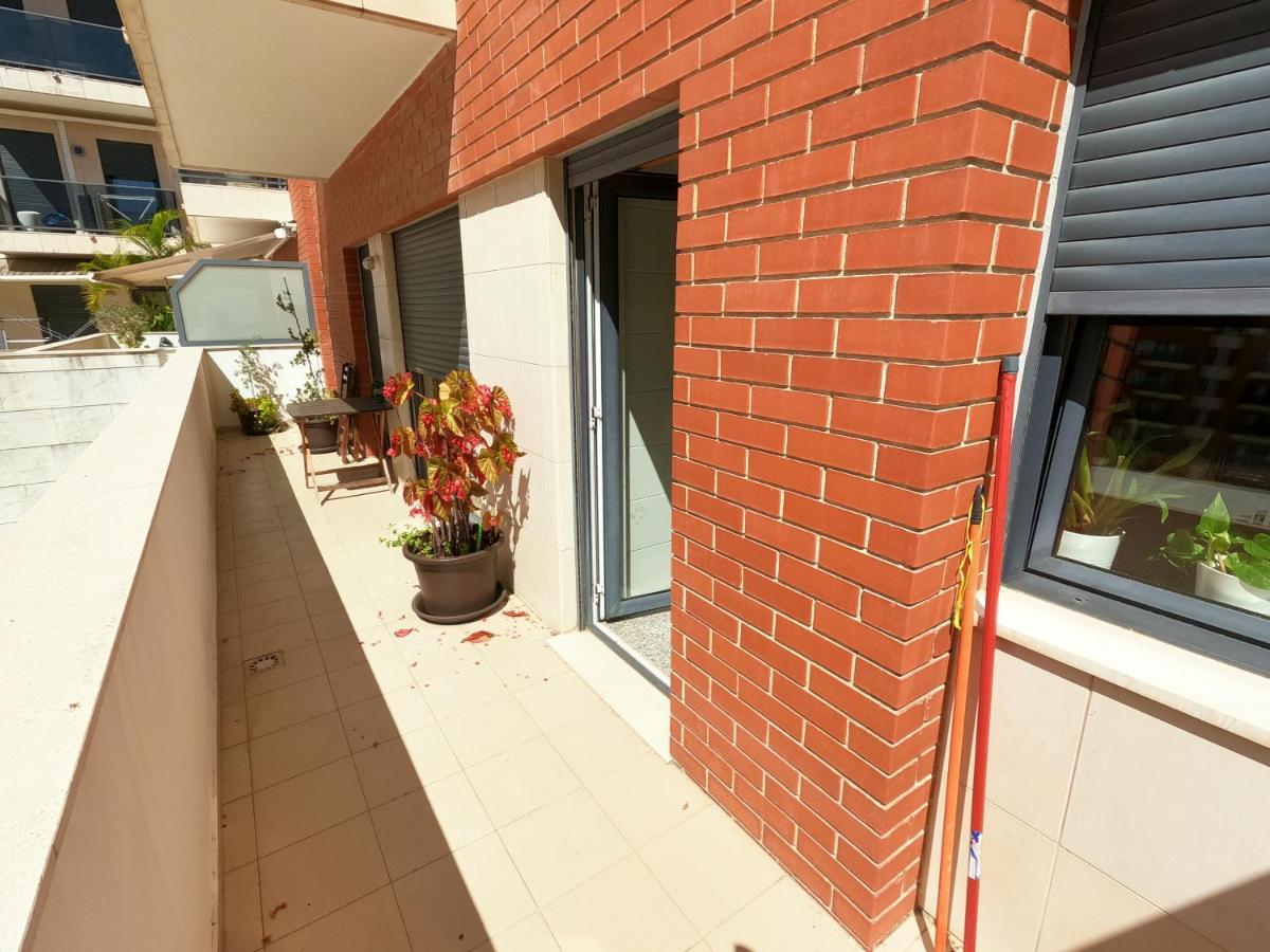 Apartment Lisbon, Modern T2 In Parque Nacoes, Lisbon