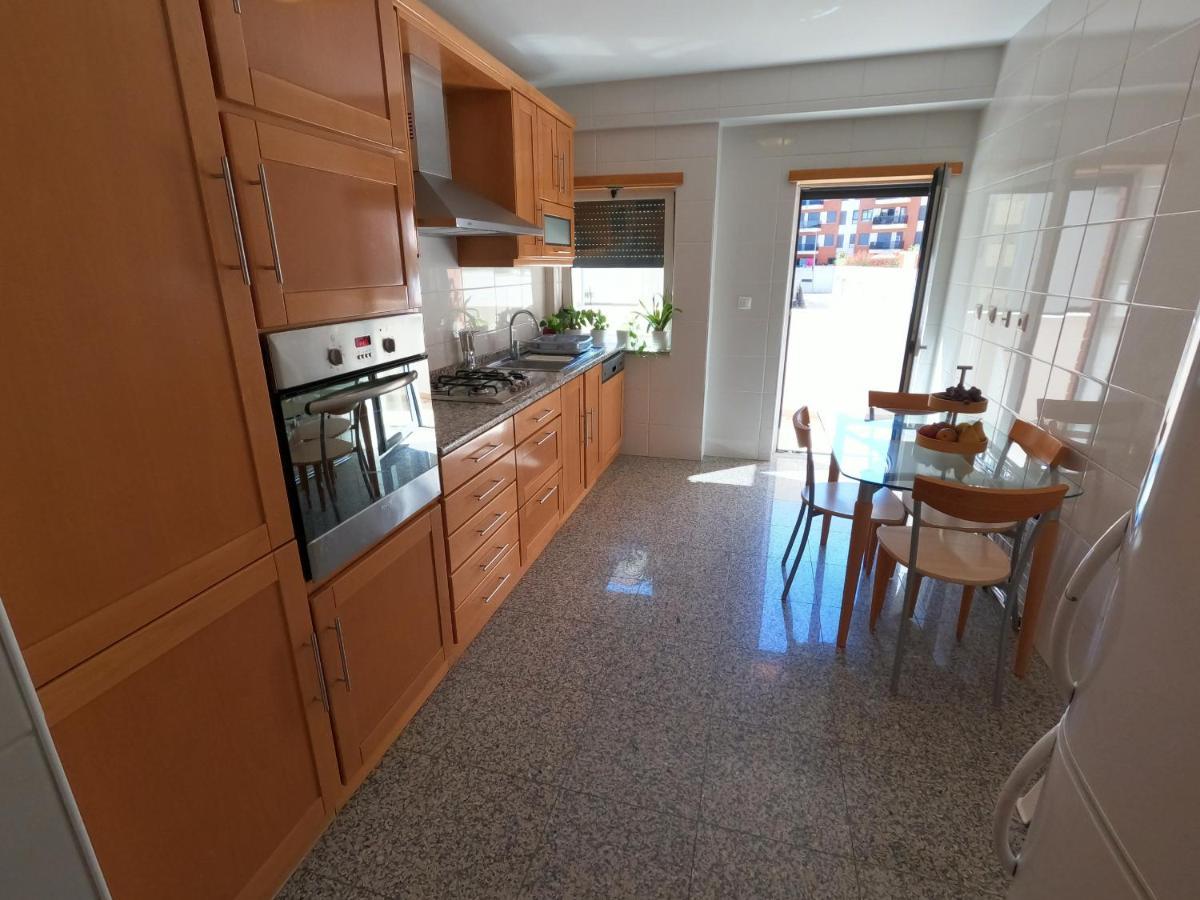 Lisbon, Modern T2 In Parque Nacoes, Apartment Lisbon
